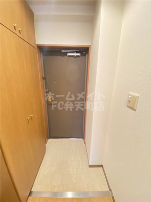 【玄関】 | シャトー弁天参番館 | シンプルで使いやすい玄関です