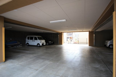 【駐車場】 | グローバル草津東