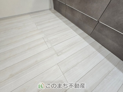 【内装】 | いろどりアイタウン那須塩原市埼玉23-P1 | 床下収納は意外と容量があり、日常のストックにも大活躍です♪