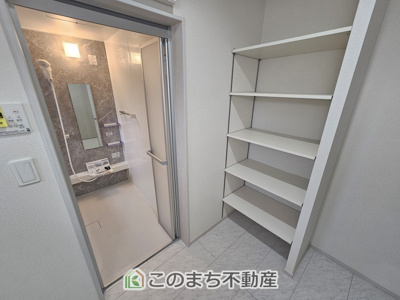 【内装】 | いろどりアイタウン那須塩原市埼玉23-P1 | 脱衣所は広々としておりますので、お子様のお着替えもストレスなくできます！