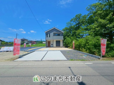 【駐車場】 | いろどりアイタウン那須塩原市埼玉23-P1 | お車並列３台分ご用意しております♪
