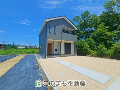 【庭】 | いろどりアイタウン那須塩原市埼玉23-P1 | 大きなお庭でご家族や友人を招いてＢＢＱもできますね！お子様の水遊びにもぴったりです☆
