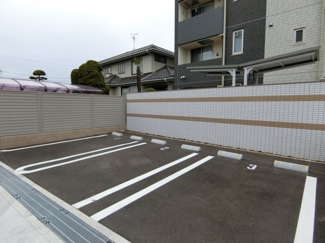 ミライズの駐車場