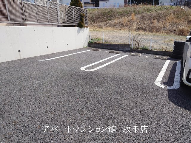 白山ヒルズの駐車場