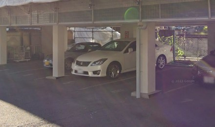 ラプシィの駐車場