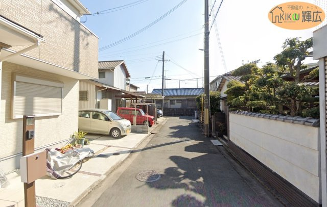 高砂市今市２丁目　土地の前面道路含む現地写真|前面道路は広々としておりますので、お車の運転が苦手な方でも安心ですね。