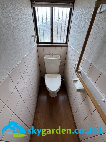 小田原市久野　中古戸建のトイレ