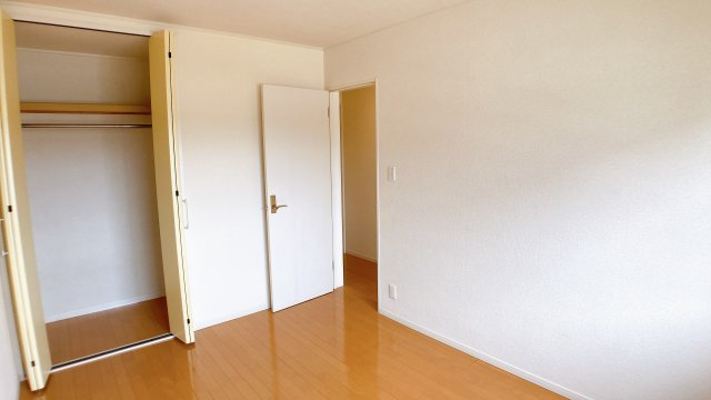 K・S HOUSE　の洋室
