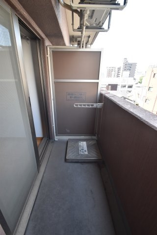 大阪市都島区東野田町１丁目の賃貸マンションのバルコニー