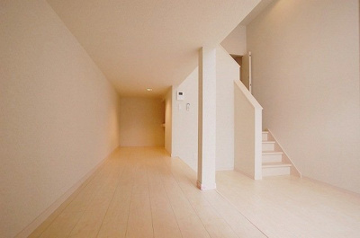 【居間・リビング】 | Orion Hills | 別号室の写真になります。現況優先。