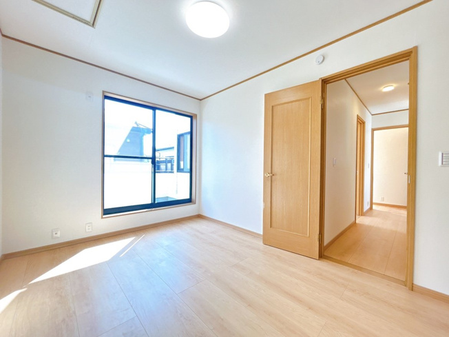 【洋室】 | 鴻巣市箕田　中古戸建