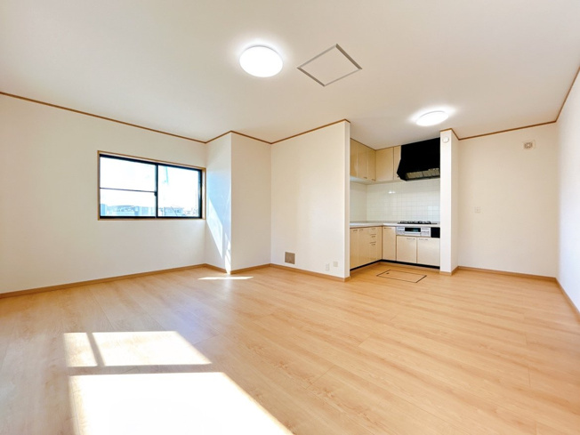 【居間・リビング】 | 鴻巣市箕田　中古戸建