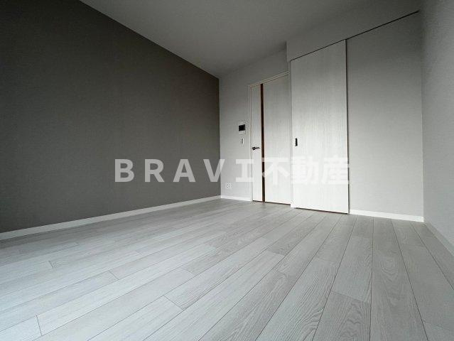 ルフォンプログレ堺筋本町タワーレジデンス BRAVI不動産の洋室