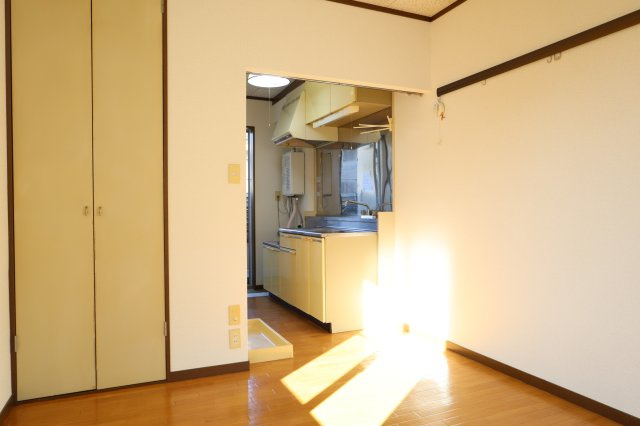 メゾンKの居間・リビング