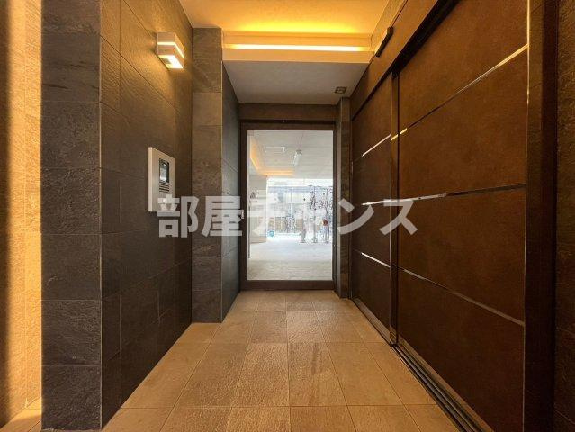 LaDouceur今池南のエントランス