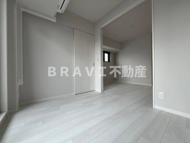 ルフォンプログレ堺筋本町タワーレジデンス BRAVI不動産の洋室