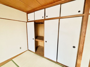 翠光ハイツの収納