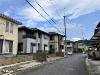 【前面道路含む現地写真】
