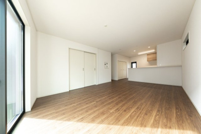 【居間・リビング】 | 津市芸濃町椋本《8号棟》