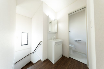 【独立洗面台】 | 津市芸濃町椋本《8号棟》 | 2階
