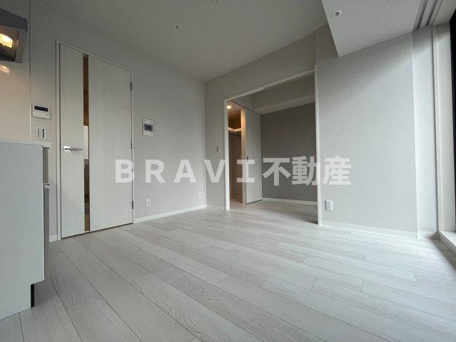 ルフォンプログレ堺筋本町タワーレジデンス BRAVI不動産の居間・リビング