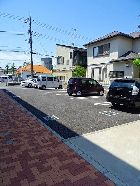 グランプラトⅢの駐車場