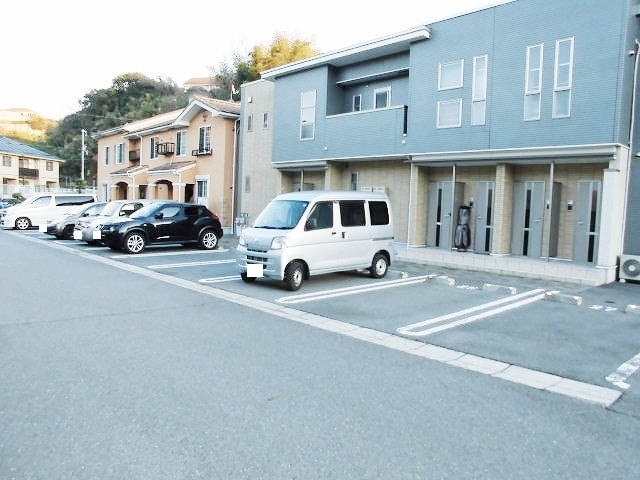 シャトー・シモハタ4の駐車場|☆神戸市垂水区　シャトー・シモハタ4☆