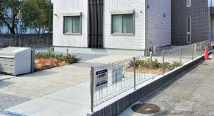 ＦＡＩＲＦＩＥＬＤ　ＣＯＴＴＡＧＥの駐車場