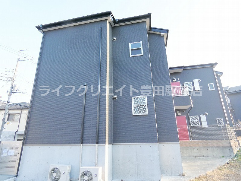 DOME TAMA E棟の外観