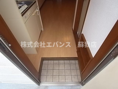 【玄関】 | ケントハウス | 収納もある玄関です