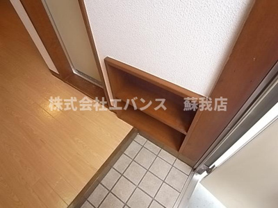 【エントランス】 | ケントハウス | 清潔なエントランスです