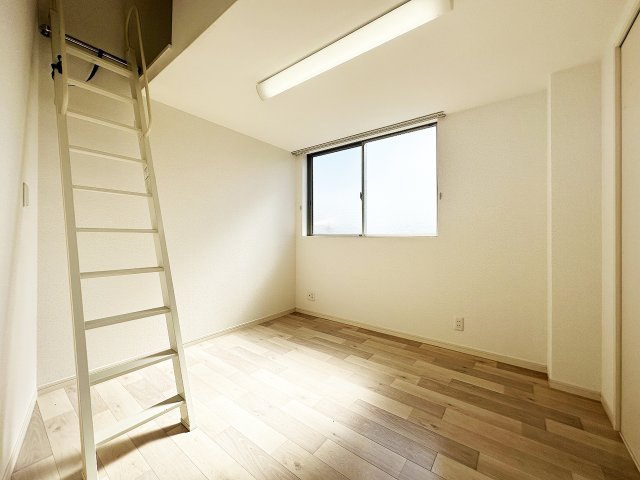 スモールメゾン斎田の洋室