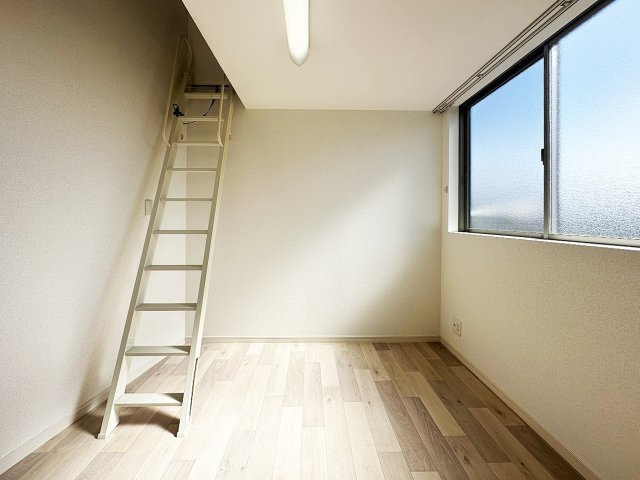 スモールメゾン斎田の洋室