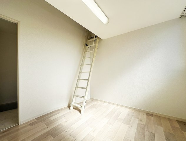 スモールメゾン斎田の洋室