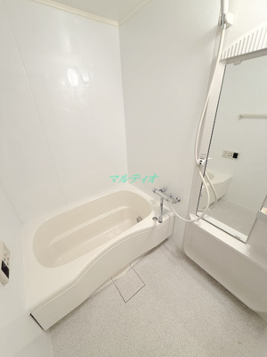 【浴室】 | メゾン・ド・トルティ | 追い焚き機能付きバスルーム