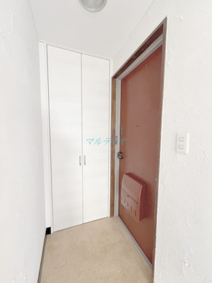 【玄関】 | メゾン・ド・トルティ | 広めのシューズボックスございます♪