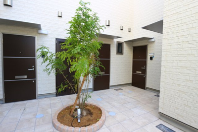 【エントランス】 | ワコーレヴィアーノ垂水歌敷山