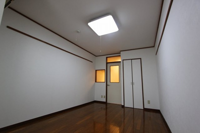 【洋室】 | キャッスルA