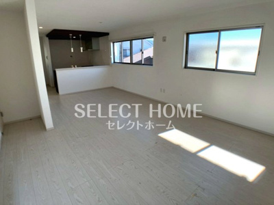 【居間・リビング】 | 岡崎市八帖南貸家 | ゆったり過ごせるリビングです