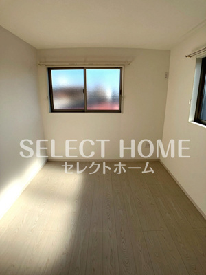 【寝室】 | 岡崎市八帖南貸家 | 使い勝手のいい寝室です