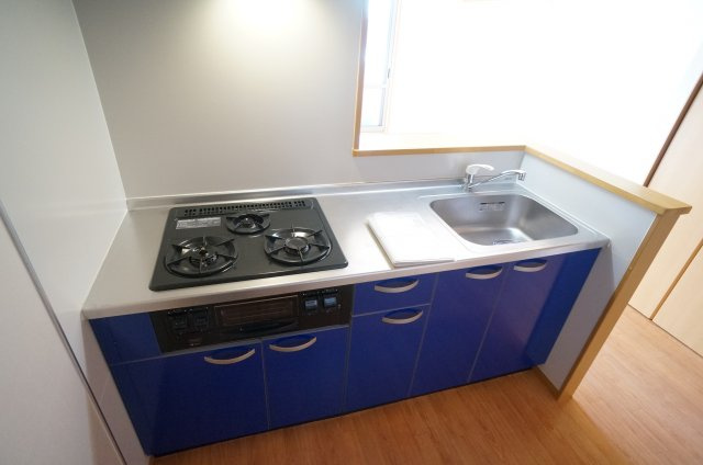 ミリカルブラⅡのキッチン|参考、同建物・反転間取りの号室