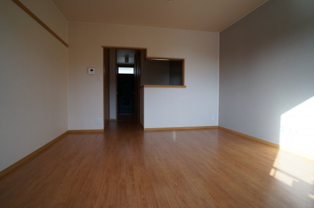 ミリカルブラⅡの寝室|参考、同建物・反転間取りの号室