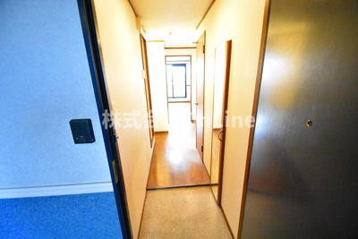 【玄関】 | コーポローレル布施