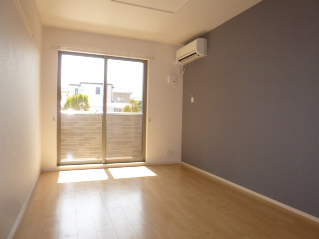 メゾン・エトワールの居間・リビング|洋室