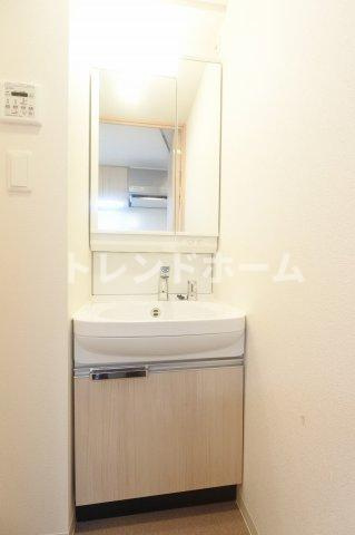 プレミアムコート阿波座WESTの独立洗面台|選べる家電プランあり！！