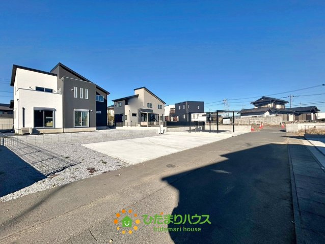杉戸町堤根　新築一戸建て　03　クレアスタウンの前面道路含む現地写真|公園が近く、子育て世代の方にもおすすめです