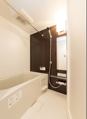 【浴室】 | スローライフ 井尻 | 別号室の写真になります。現況優先。