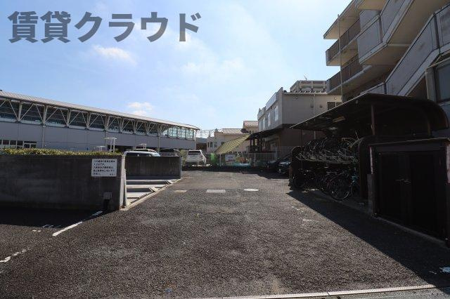 ハイツおゆみ野　Ⅰの駐車場|駐車スペースもあります