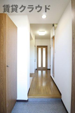 ハイツおゆみ野　Ⅰの玄関|ゆったりとした玄関です