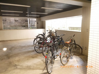 【その他共用部分】 | 建物内に、専用駐輪場があります。